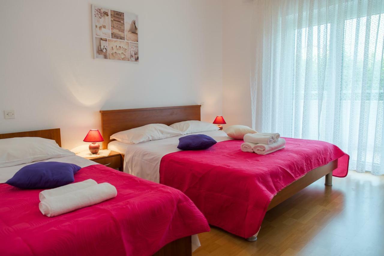 Apartment Lena *